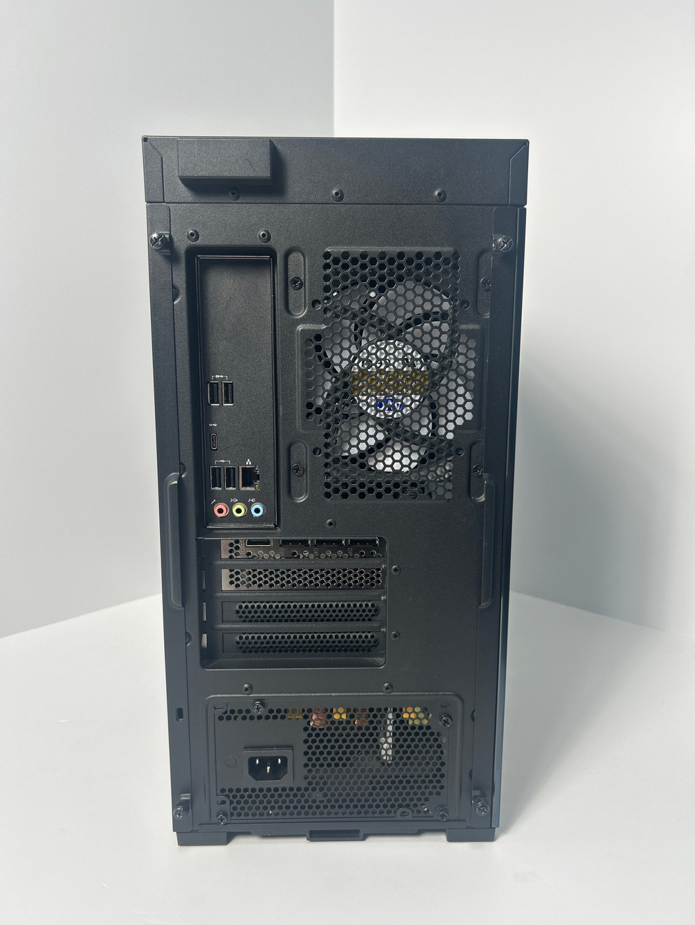 Игровой системный блок Lenovo Legion T5 26IOB6 (90RT0044RS) Intel i5-11400F/RAM 16GB/SSD 256GB/HDD 1000GB/GeForce RTX 3070 8GB/DOS/Чёрный. Состояние: C2