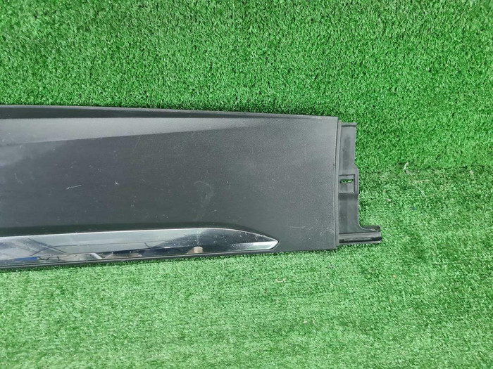 Накладка двери задняя левая VW ID.6 (2021-н.в.)