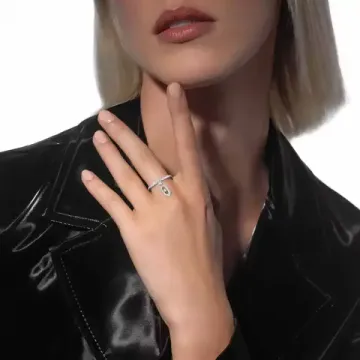 Кольцо Messika Move Uno с бриллиантовой подвеской