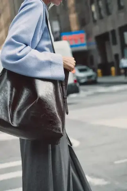 ZARA БОЛЬШАЯ СУМКА-МЕШОК, ШОКОЛАДНО-КОРИЧНЕВЫЙ