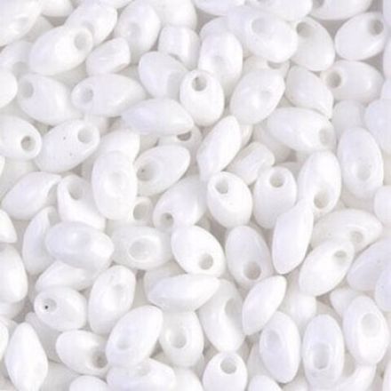Long Magatama 4 x 7 mm - White Opaque LMA0402