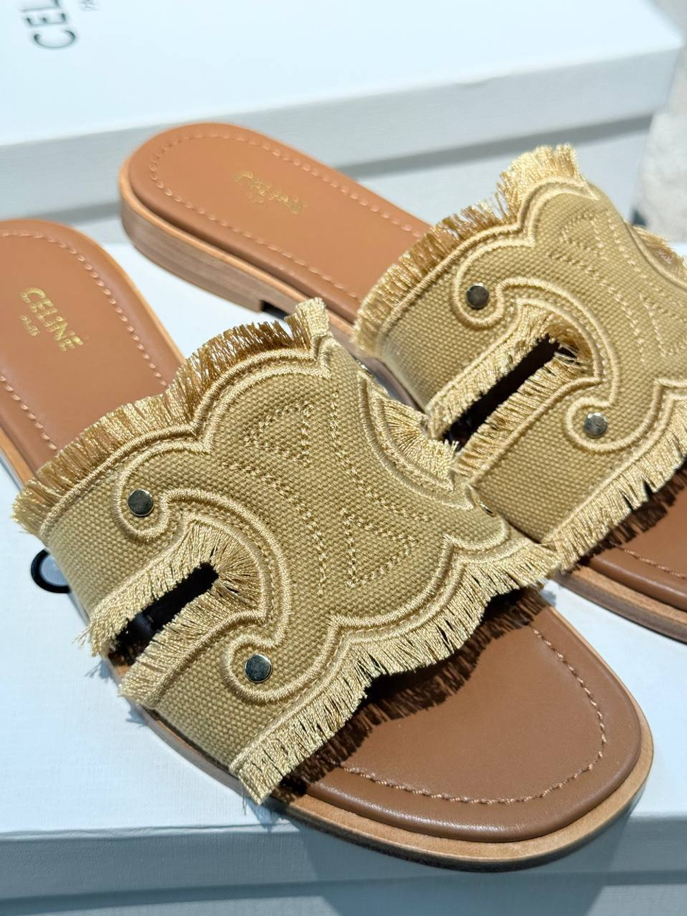 Шлепанцы Celine