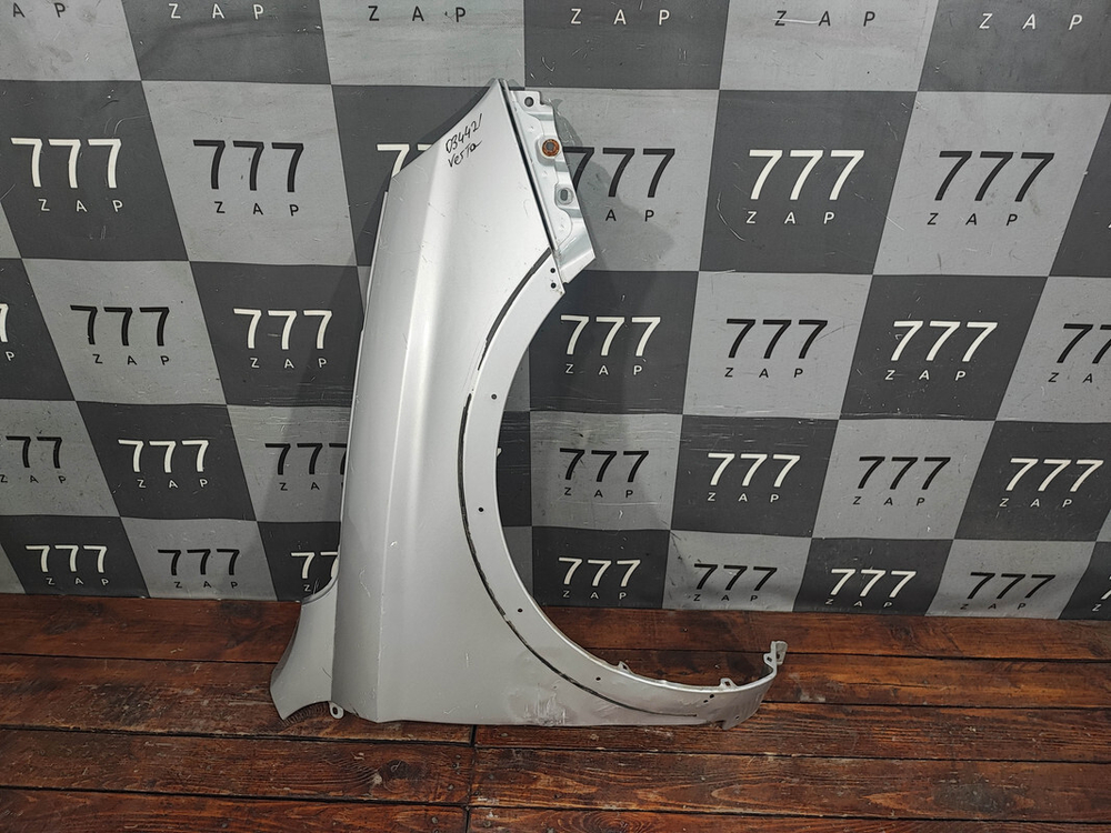 Крыло переднее правое LADA Vesta 15-нв Б/У Оригинал 8450102330