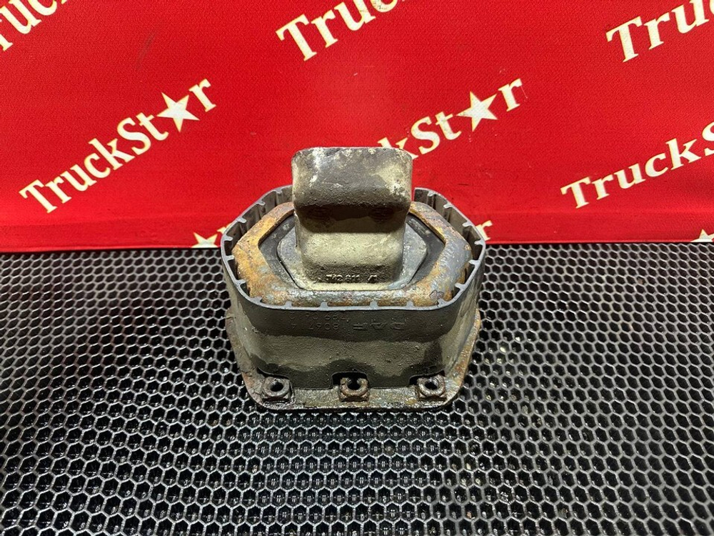 Подушка двигателя задняя