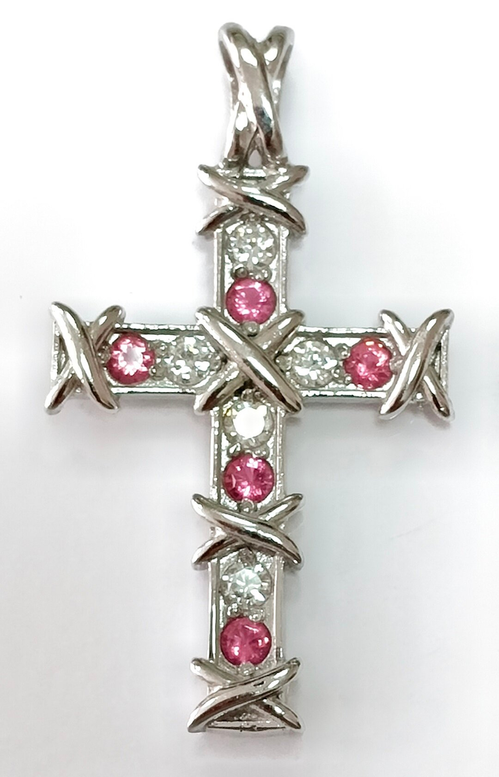 Ювелирный крест из серебра от бренда"Эстерелла"