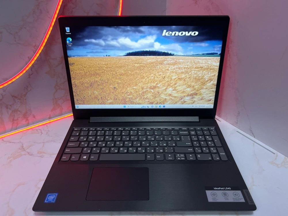 Ноутбук Lenovo IdeaPad L340-15API (81LW002ERK) 15.6 "/AMD Athlon 300U/RAM 4 GB/ HDD 500 GB/AMD Radeon Vega 3/1920x1080/TN/DOS/Подсветка кл-ры: LED/Черный. Состояние: Уценка/сильные царапины на крышке матрице и поддоне