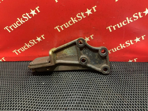 Кронштейн усилителя бампера 2017г.