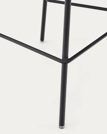 Полубарный стул Zunilda, черный с черными ножками