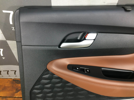 Обшивка двери задней правой Hyundai Santa Fe 4 (TM) 18-23 Б/У Оригинал 83308S1770