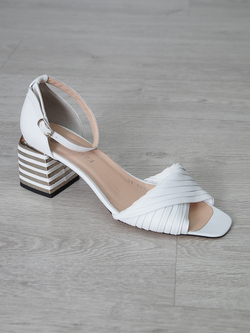 Босоножки женские LIANREZA 0679\597-0152