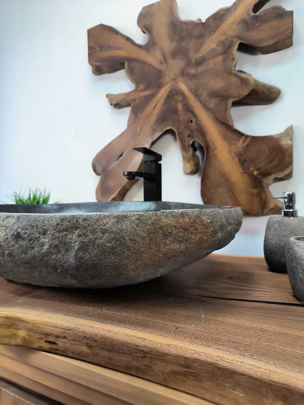 Раковина из речного камня RS-65839 64х48х15 из натурального камня