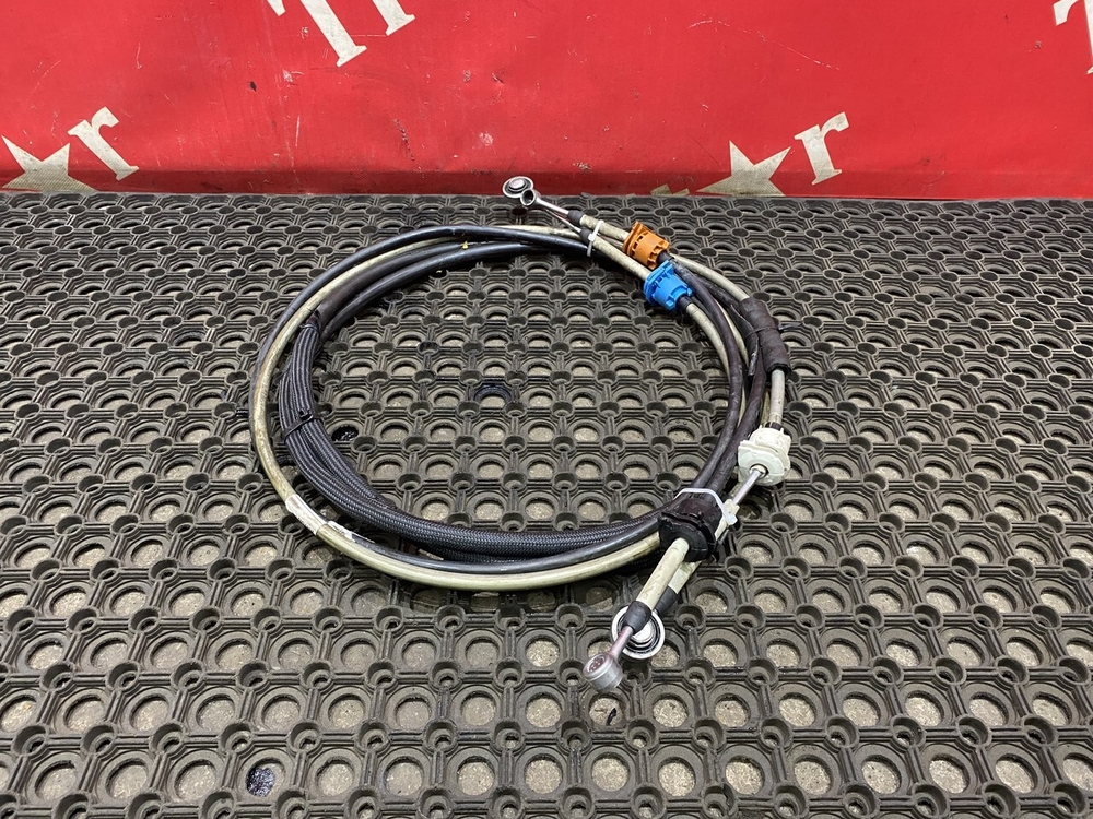 Комплект тросов МКПП 2018г