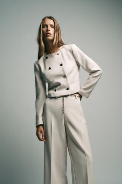 ZARA УКОРОЧЕННЫЕ БРЮКИ С РЕМНЕМ-ЦЕПОЧКОЙ, ЭКРЮ