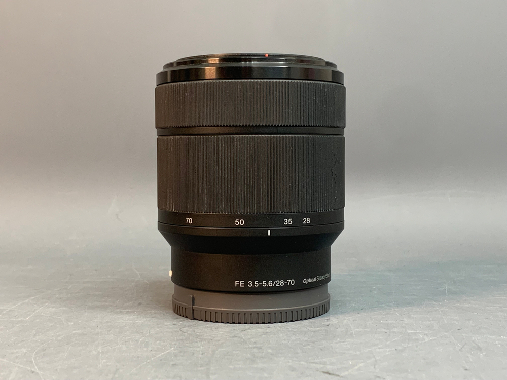 Sony FE 28-70mm f/3.5-5.6 OSS