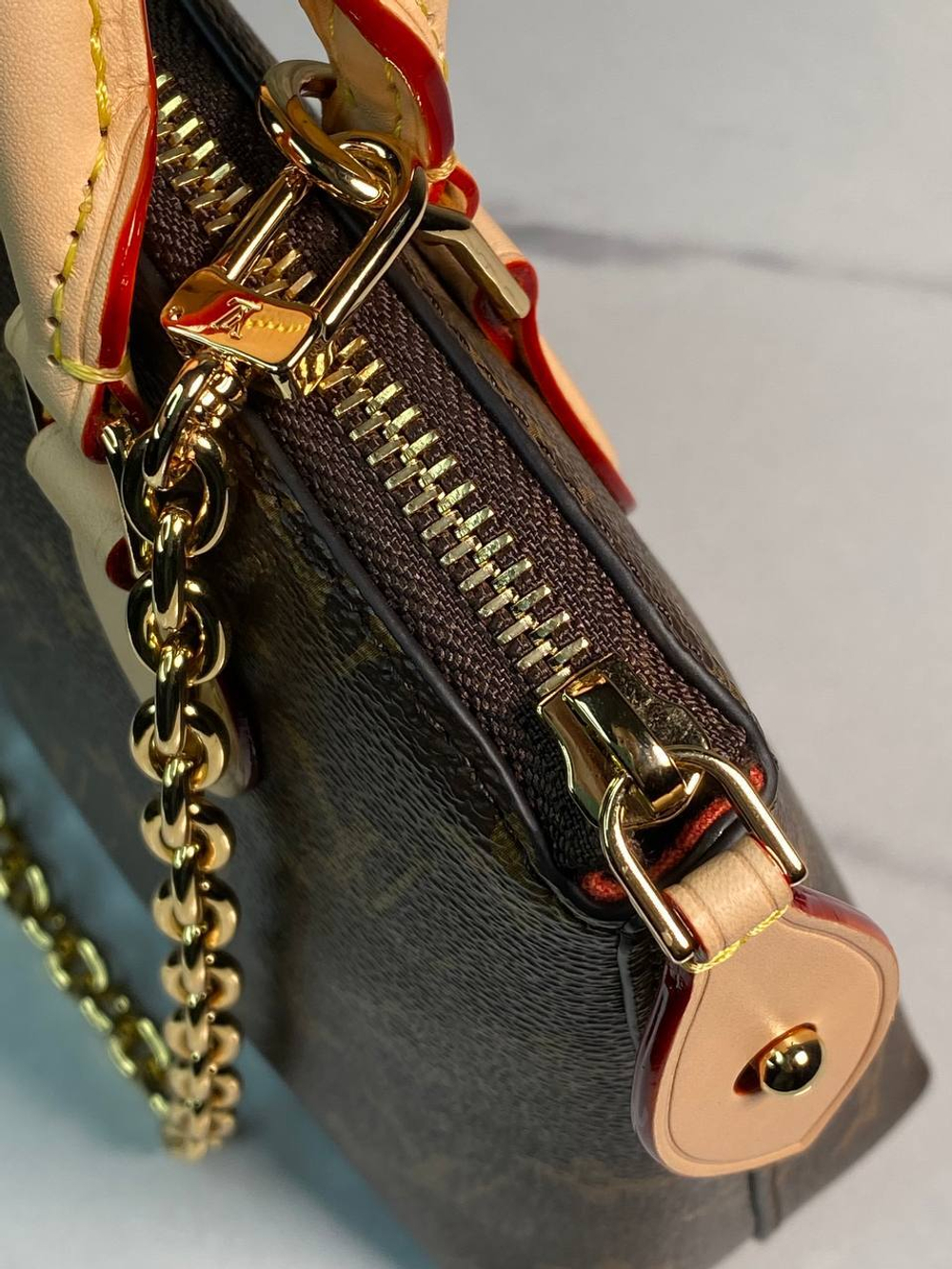 Сумка Louis Vuitton