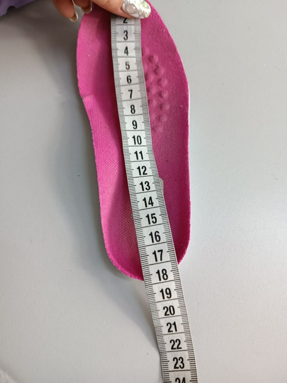 Кроссовки практичные 27 размер