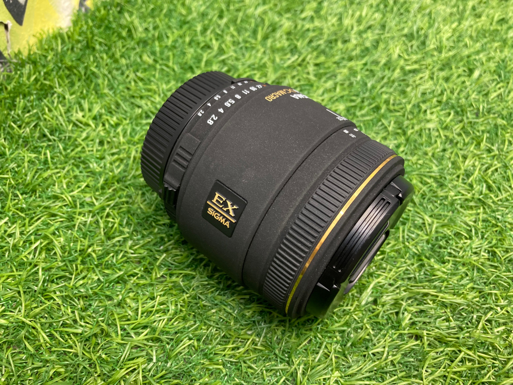 Sigma AF 50mm 2.8 EX DG Macro Nikon F