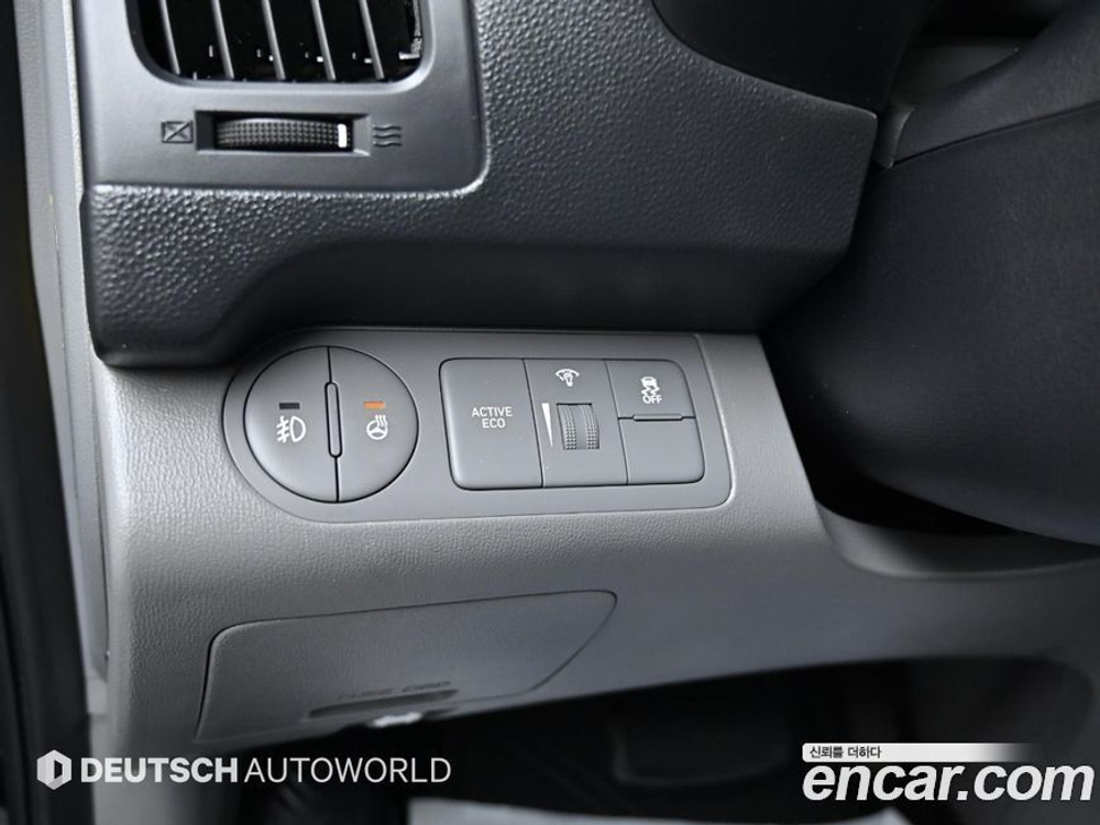 Hyundai The New Grand Starex Van 3-х местный (09.2019)