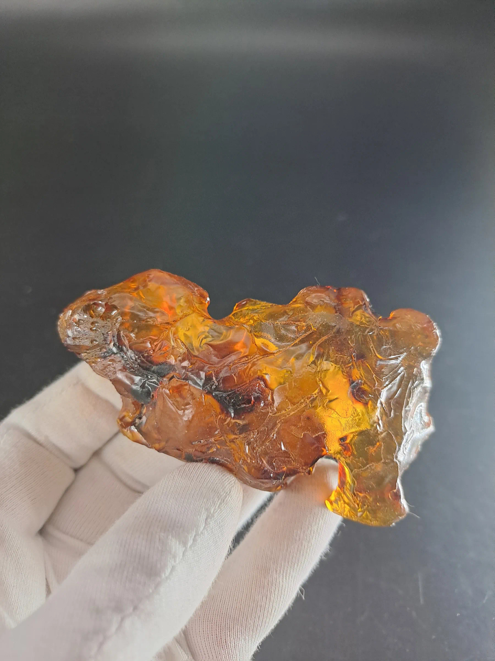 Копал молодой янтарь коллекционный 44 гр