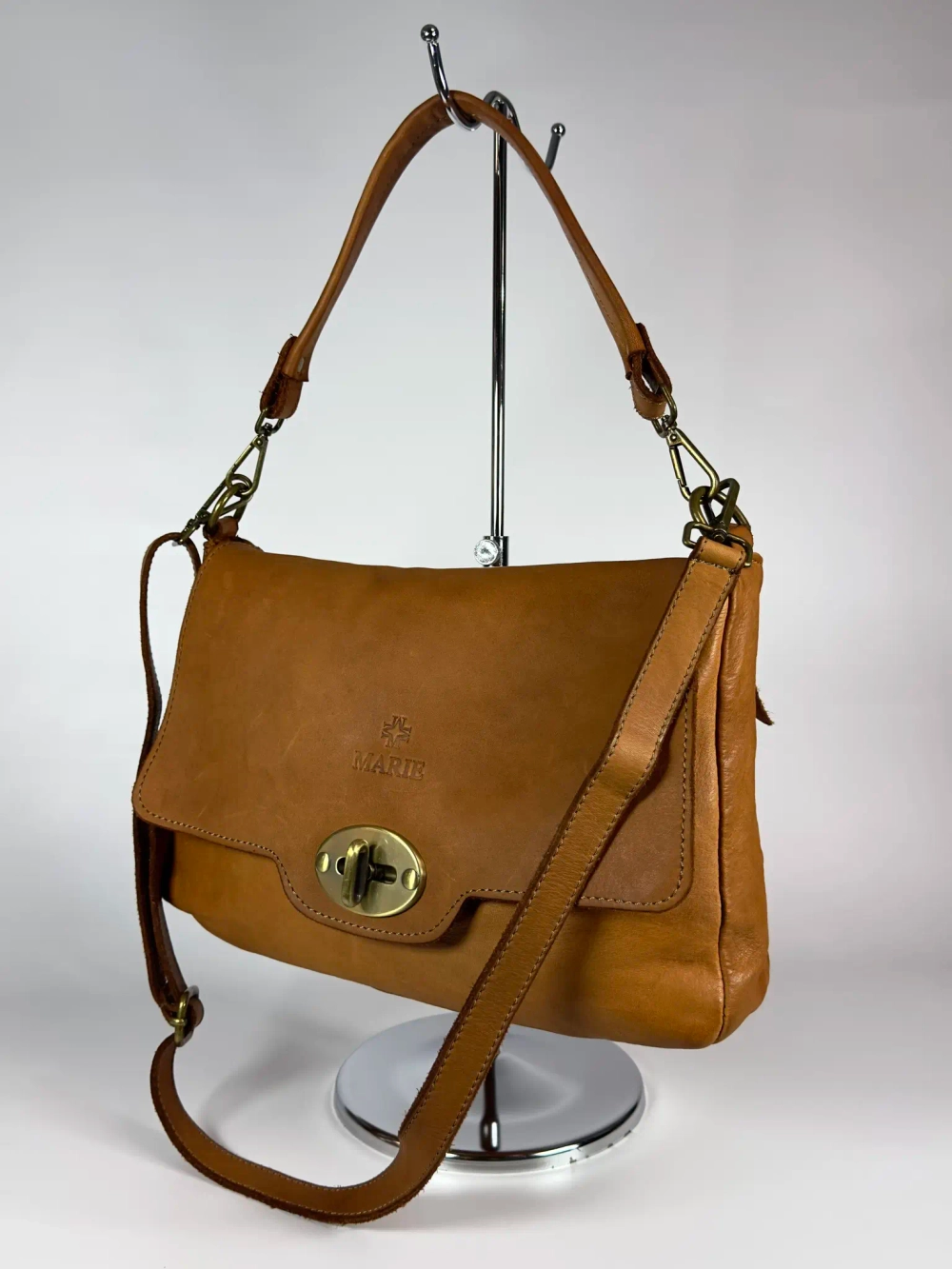 Женская наплечная сумка из натуральной винтажной кожи цвета whisky