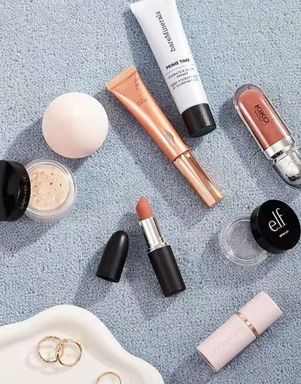 Адвент-календарь ASOS Face + Body 2025