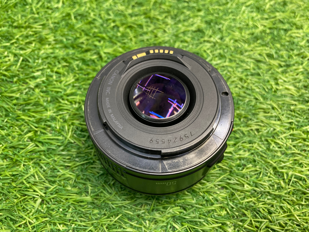 Canon EF 50mm 1.8 II