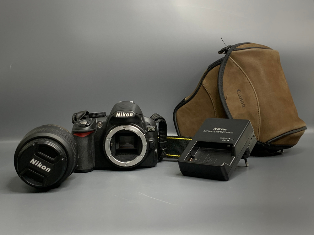 Nikon D3100 Kit 18-55 mm