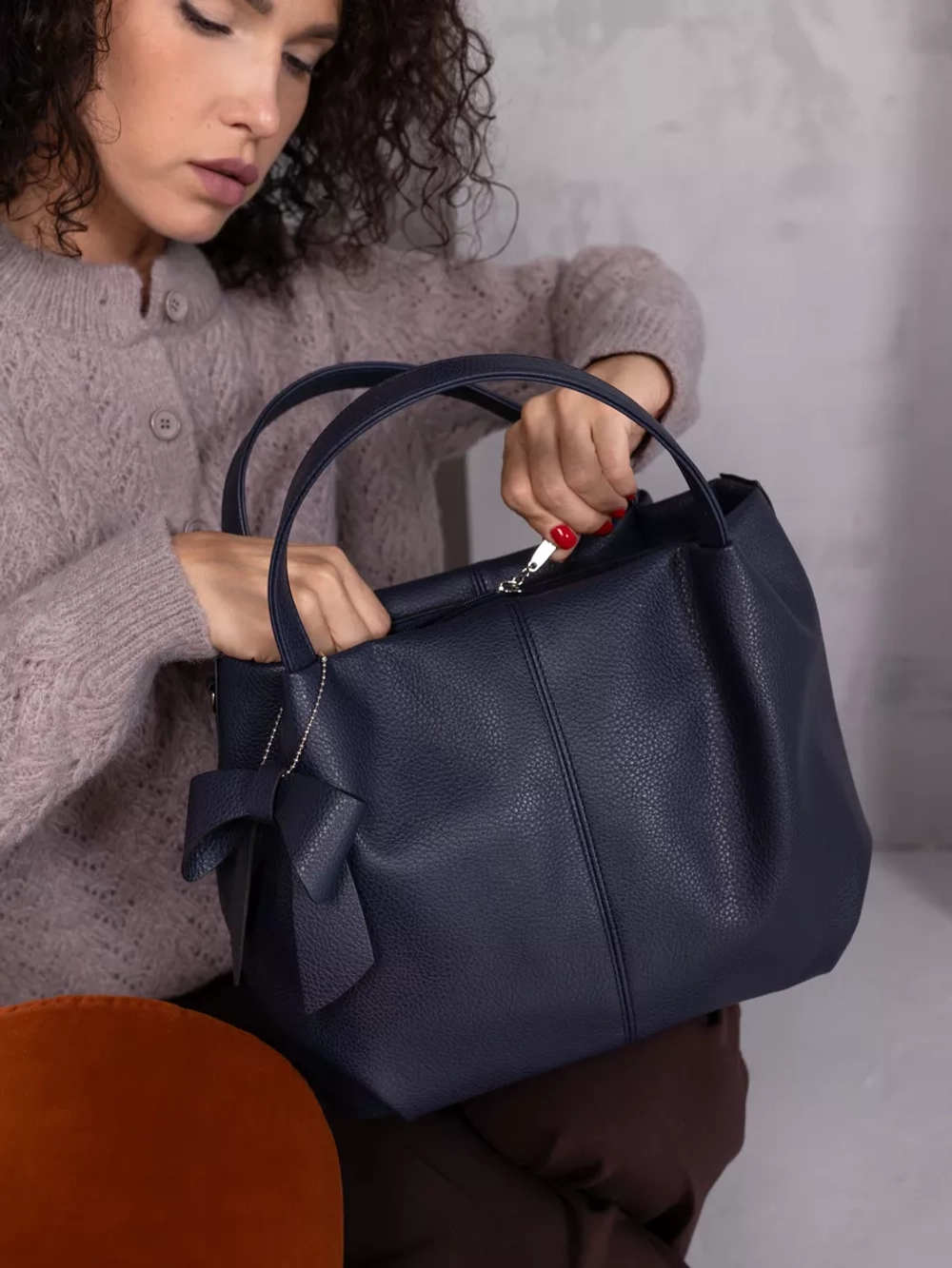 Сумка через плечо классическая