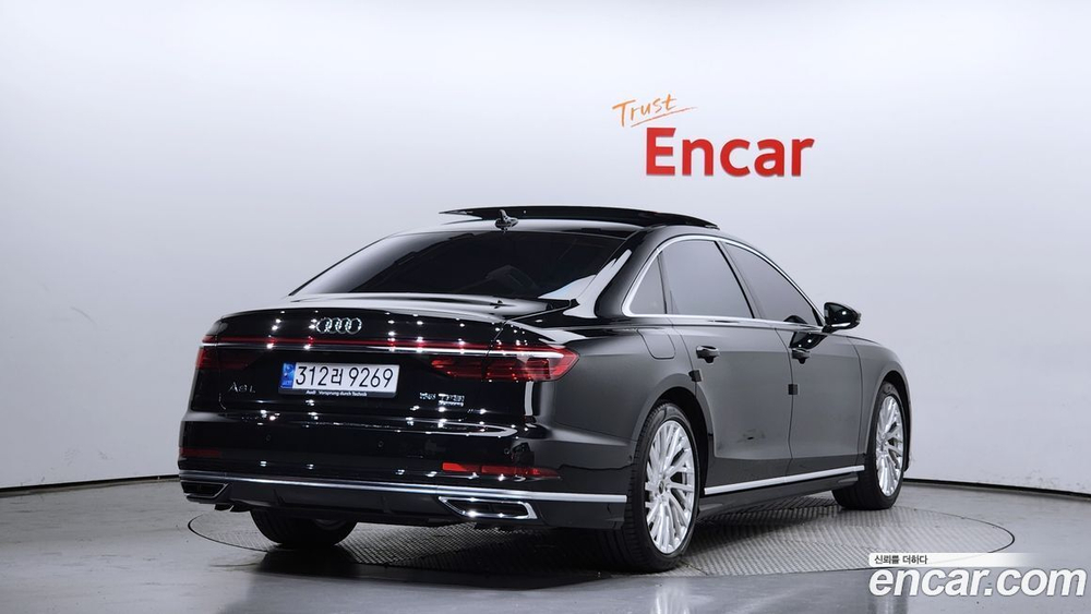 Audi A8 (D5) 55 TFSI Quattro LWB (12.2021)