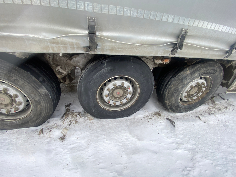 Fliegl SDS* Полуприцеп Шторный/Бортовой SDS 350 (Шторный)