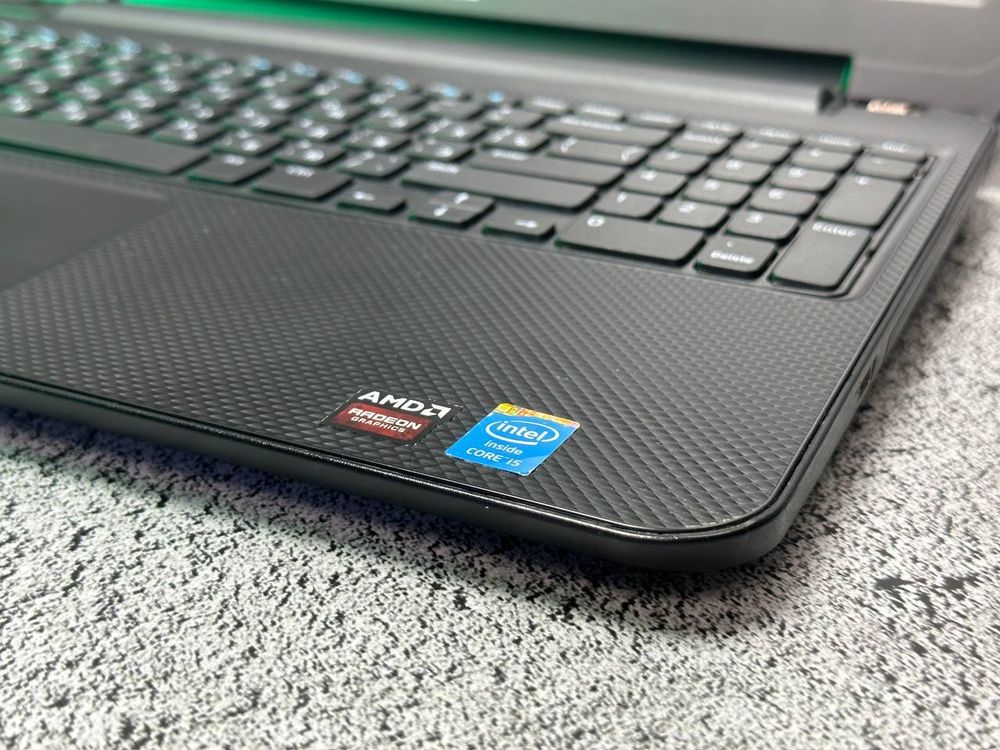 15.6" Уценённый ноутбук Dell Inspiron 3537 (1366x768, Intel Core i5-4200U, RAM 4ГБ, SSD 128ГБ, AMD Radeon HD 8670M 2GB, Win 10 Pro)