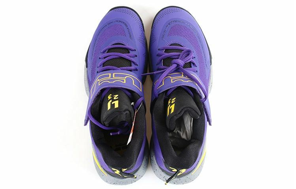 Кроссовки Nike Ambassador Xii 12