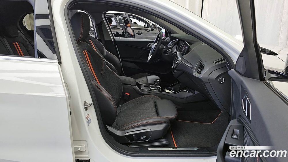 BMW 1 Series (F40) 118d Sports (05.2020)