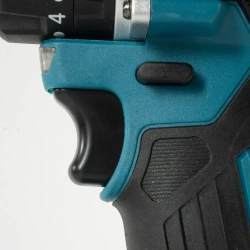 Makita Дрель-шуруповерт, 18 В, 40 Нм, 2 АКБ