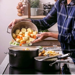KitchenAid Кастрюля Steel Core Enamel 24 см 6 л с крышкой матовая черная