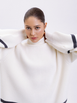 Свитер STRISCE