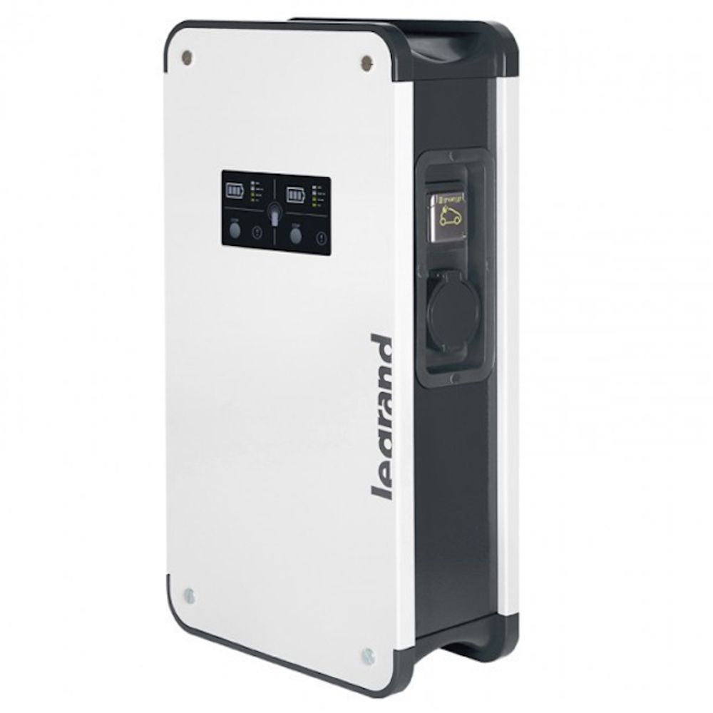 Металлическая однофазная зарядная станция Legrand Green'up Premium, 7.4 кВт, 32 А, для 2 автомобилей (0 590 44)