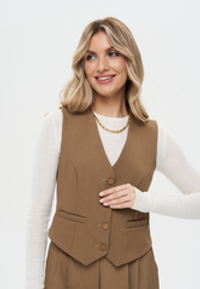 Жилет приталенный