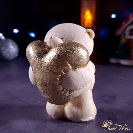 Шоколадный мишка с сердцем