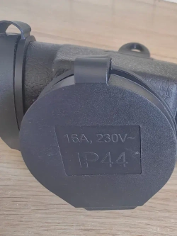 Разветвитель силовой, трехместный, трехфазный, IP 44, 16 А