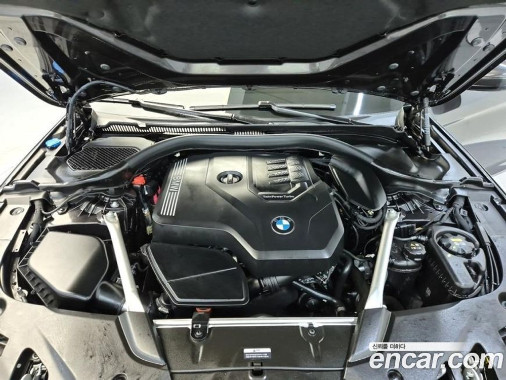 BMW 5 Series (G30) 520i M Sports (02.2023)