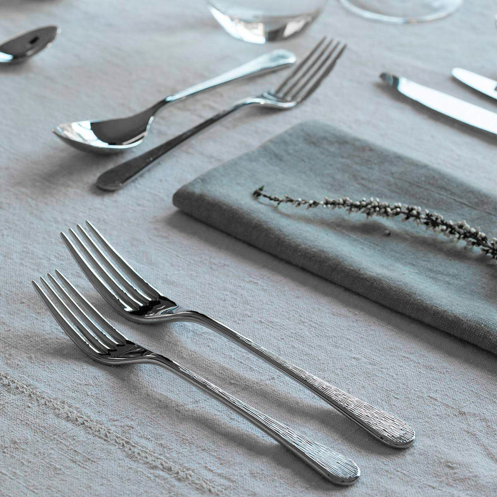 Набор столовых приборов на 12 персон 84 предмета Robert Welch Sky