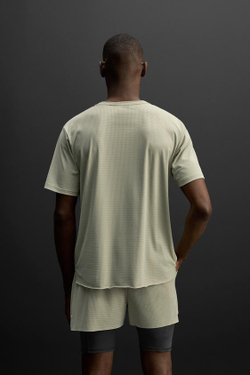 ZARA ПЕРФОРИРОВАННАЯ СПОРТИВНАЯ ФУТБОЛКА, ПЕСОЧНЫЙ