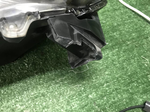 Битая Фара правая Mazda CX-5 2 (2017-2021) LED