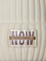 Шапка для девочки на осень