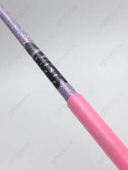 Палочка Sasaki 57 см с блеском фиолетовая с розовой ручкой RRKxР (Lilac x Pink)