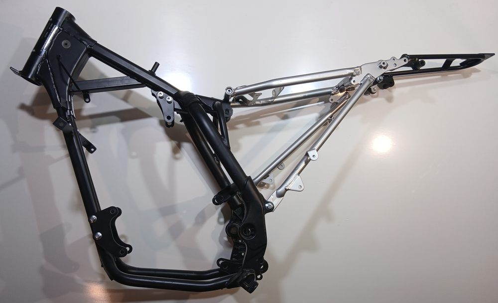 Рама с креплением двигателя Мотоцикл BSE Z3