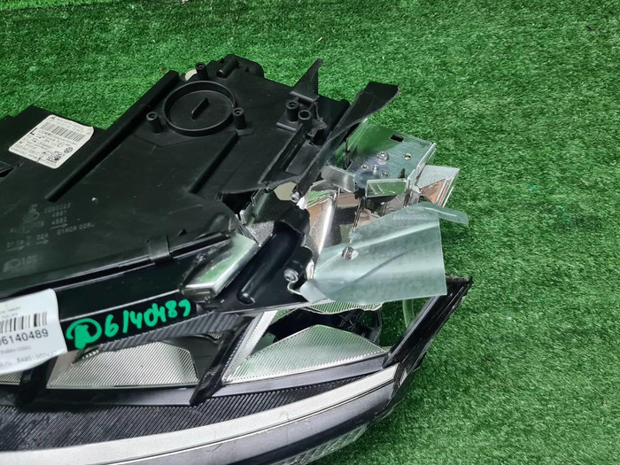 Битая Фара левая VW Tiguan 2 (2020-н.в.) LED