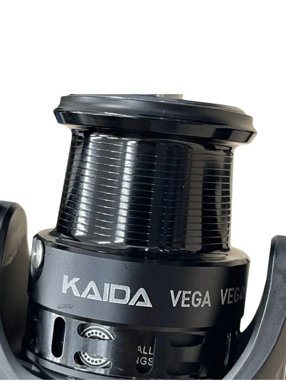 Катушка безынерционная с байтраннером Kaida Vega 5000