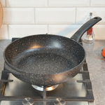 Сковорода 26см "ScovO Литая" б/кр